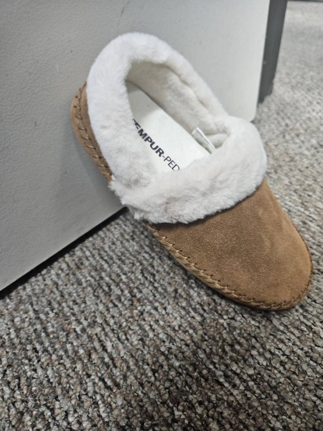 Tempur-Pedic - Women's Acelyn Suede Slippers
