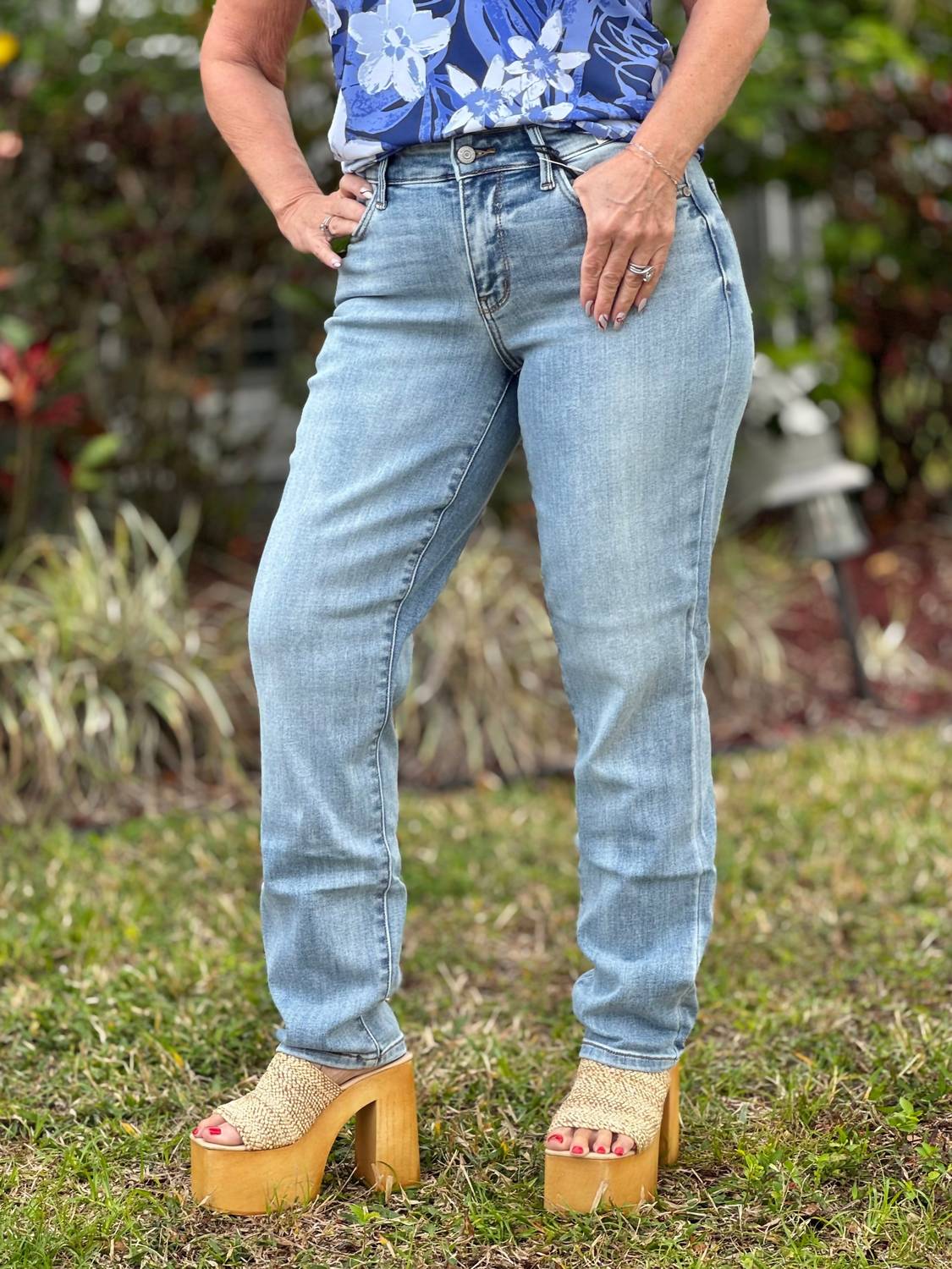 Judy Blue - Slim Chance Mid Rise Jean