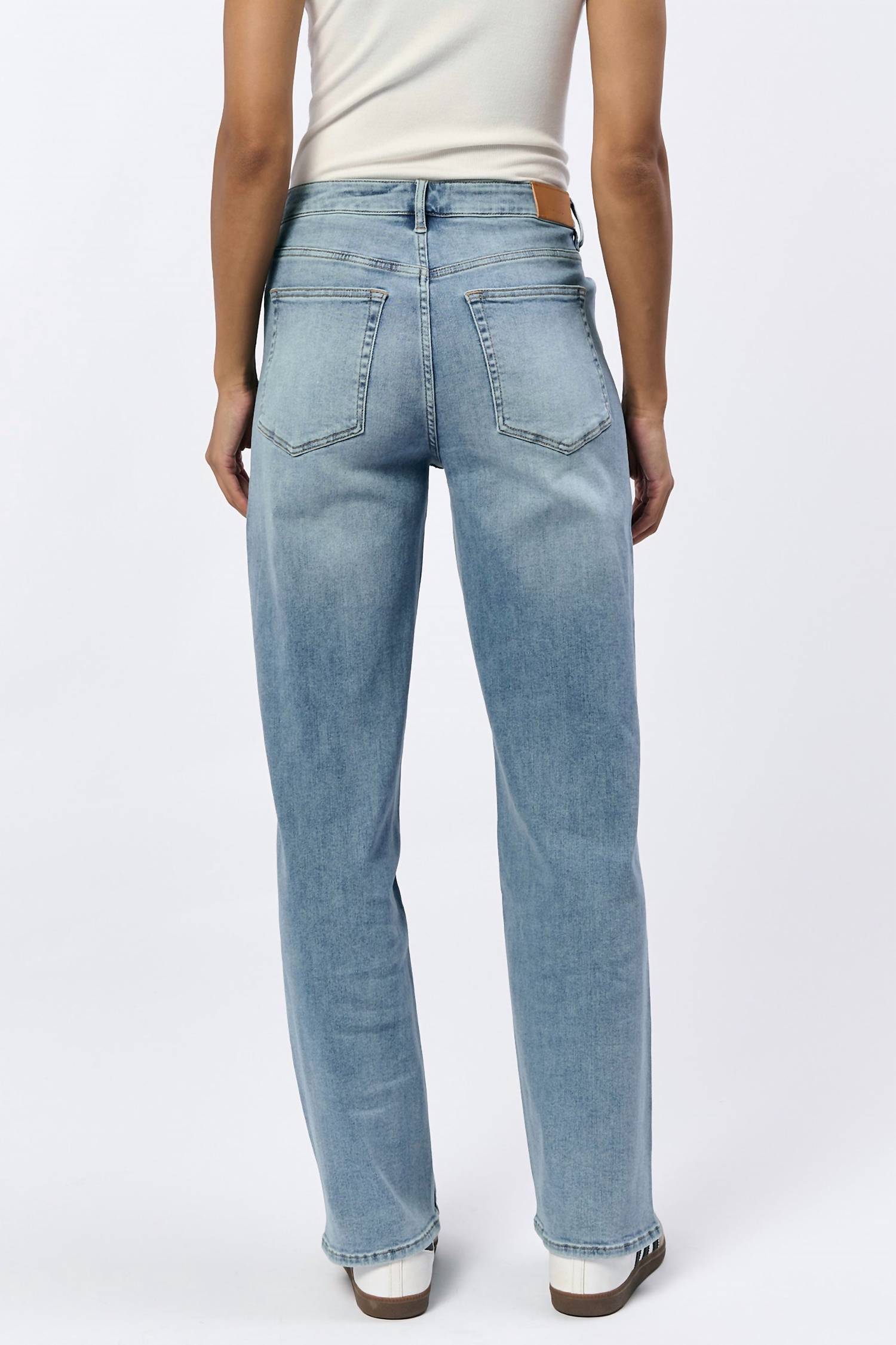 DEAR JOHN DENIM Tommy Straight Leg Jeans in arctic denim - women's jeans - view 4