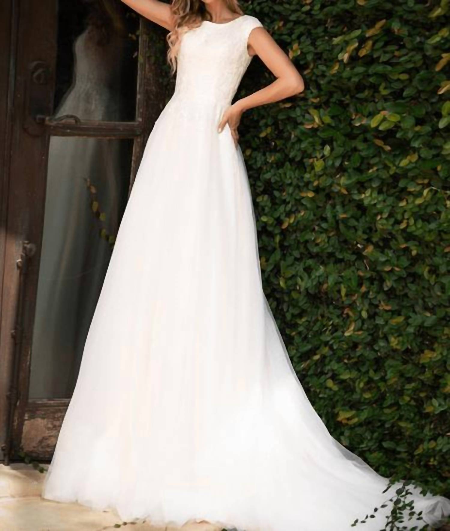 Lore - Geneva Classic A-line Tulle Wedding Dress