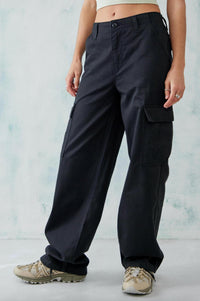 LEVI'S Mid Rise 94's Baggy Cargo Jeans in meteorite - women's jeans - detail view