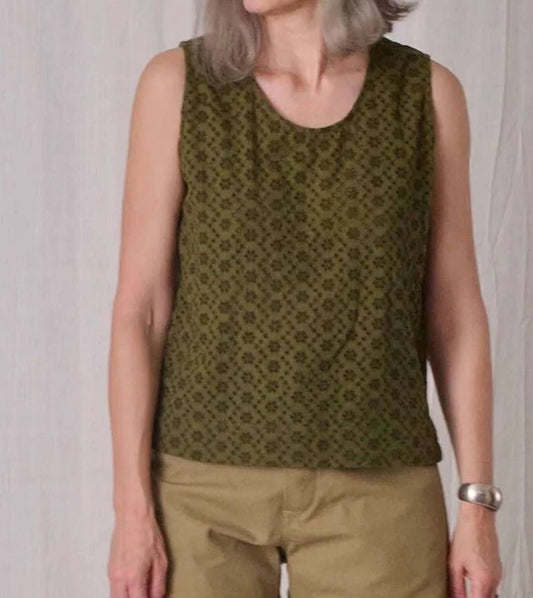 Uqnatu - Eyelet Tank Top