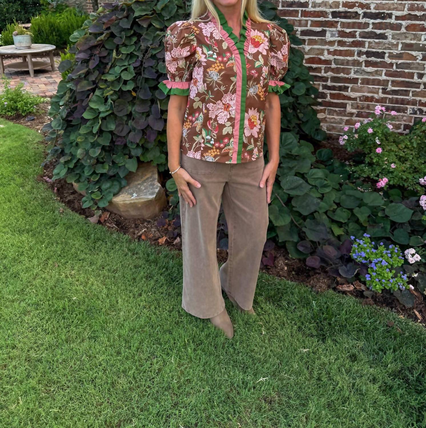 entro Wildflower Walk Top in multi - women's blouse - detail view
