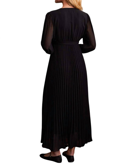 Tribal - 3/4 Sleeve V-neck Dress