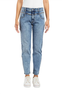 Tractr - Stud Yoke Slim Straight Jeans