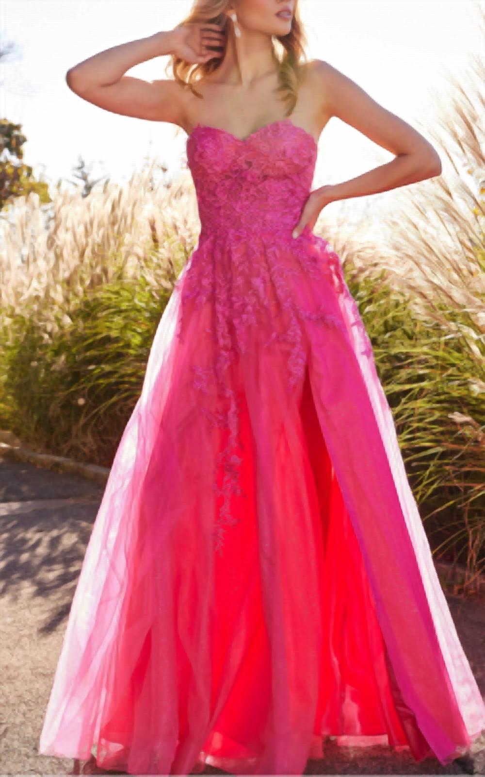 Jovani - Sweetheart Lace Appliqued Dress