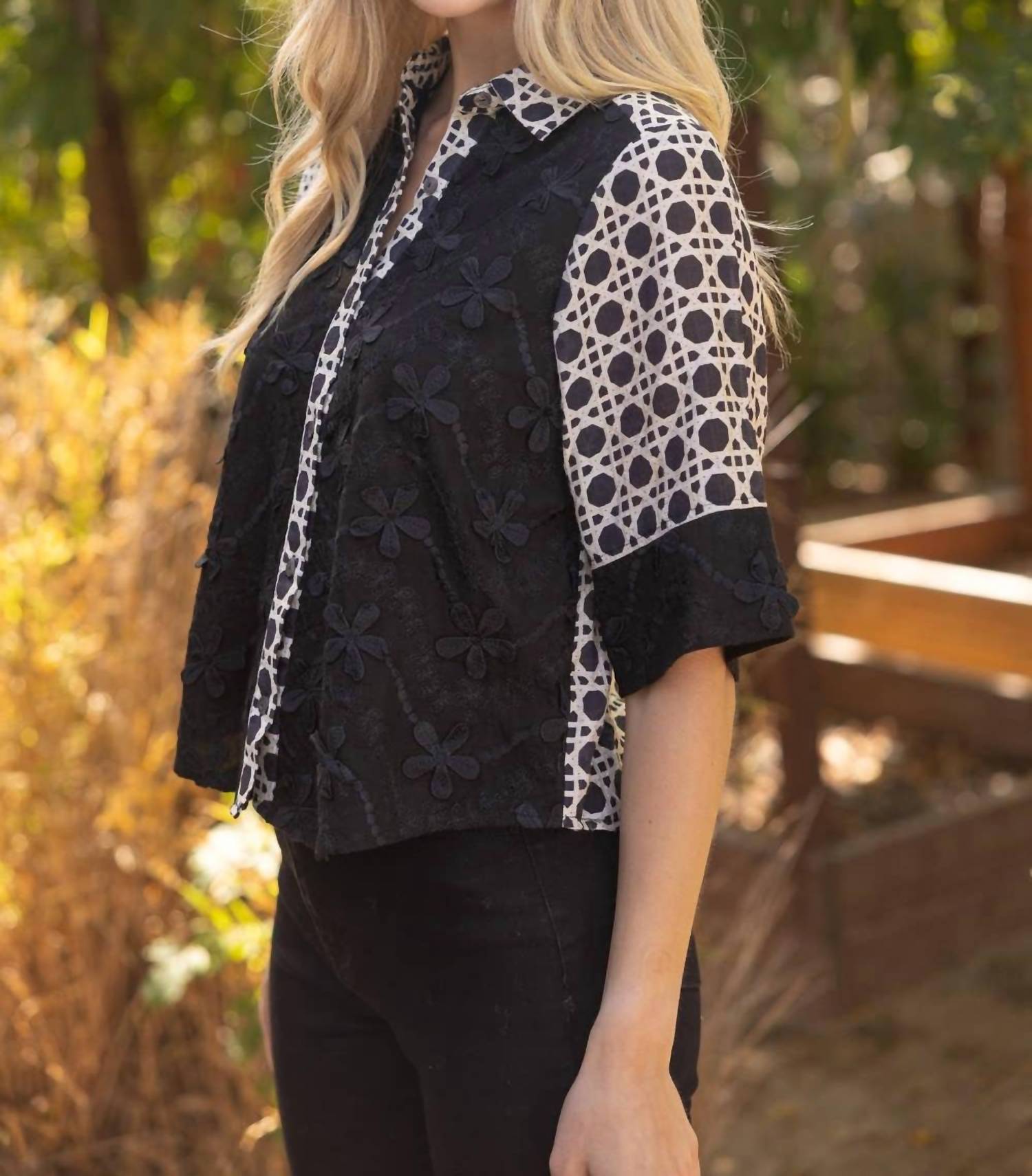 Voy - Ginny Floral Textured Button-Up Top