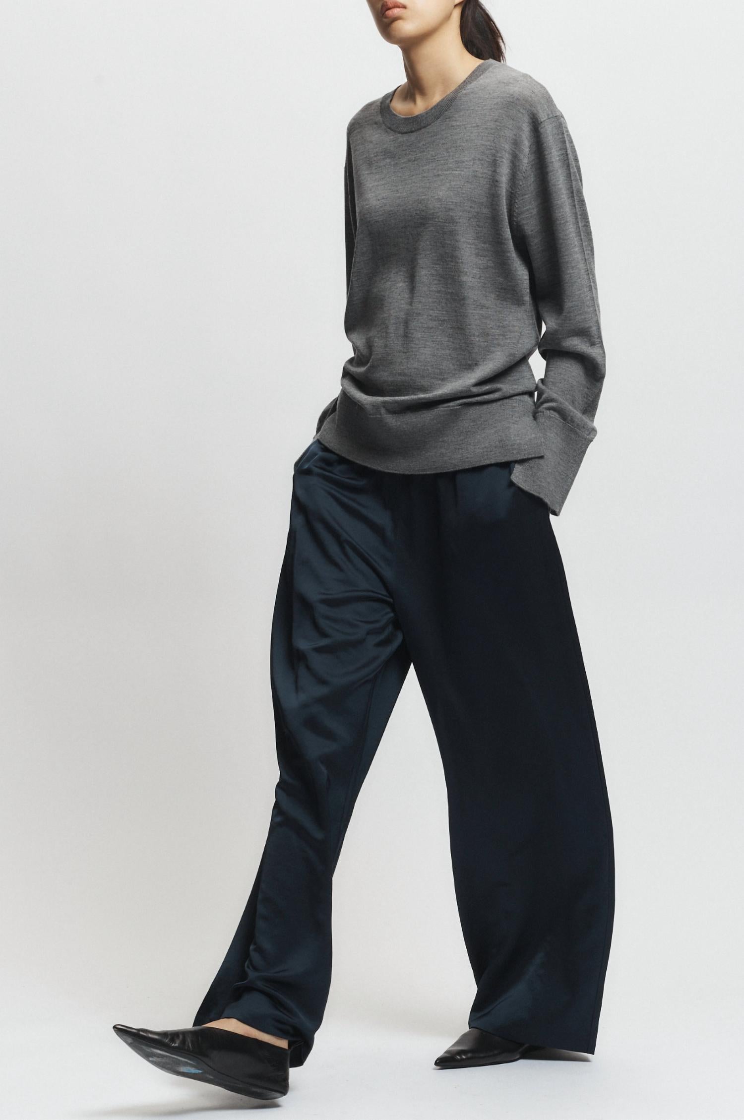 Saint Art Dean Oversized Merino Wool Sweater in grey - women's sweater - detail view