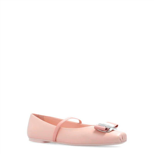 Salvatore Ferragamo - Women's Vara Plate Zina Ballet Flats