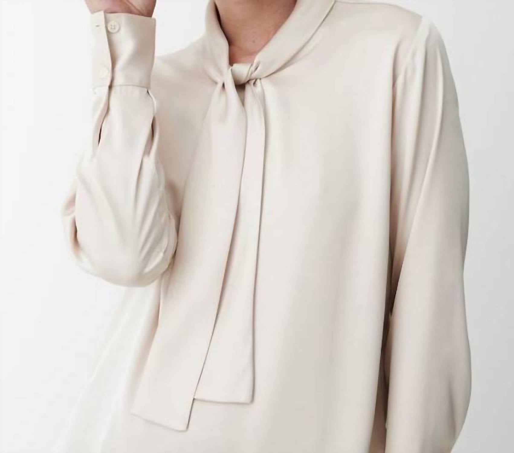 Karmamia Audrey Blouse in semi rich porcelain - women's blouse - detail view