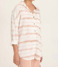 XCVI Dusten Oversize Button-up in pelagic wash earthen - women's shirt - detail view