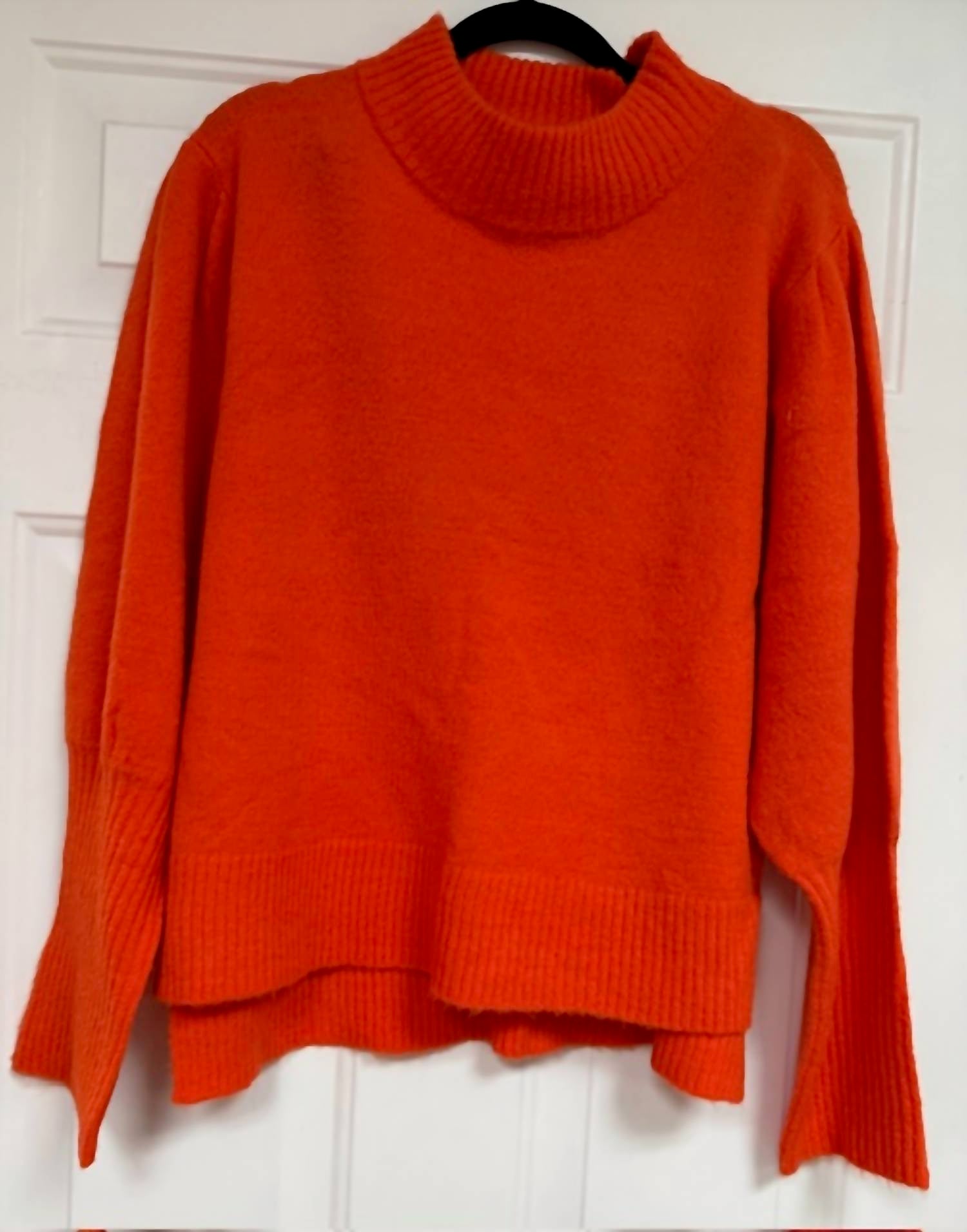 Gabby Isabella - Women's Oversized Crew Neckline Top