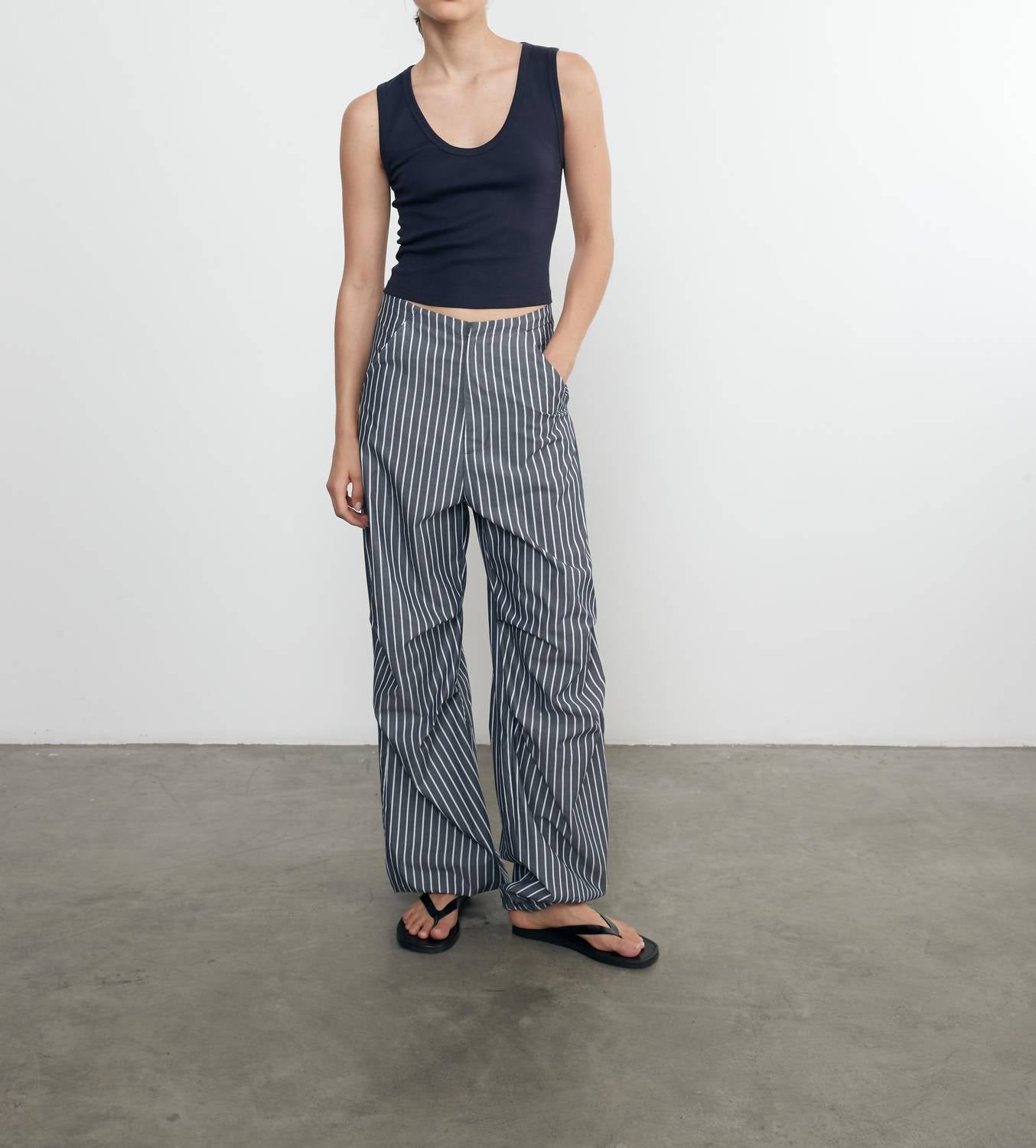 Enza Costa - SUPIMA BABY RIB CROPPED FITTTED U TANK