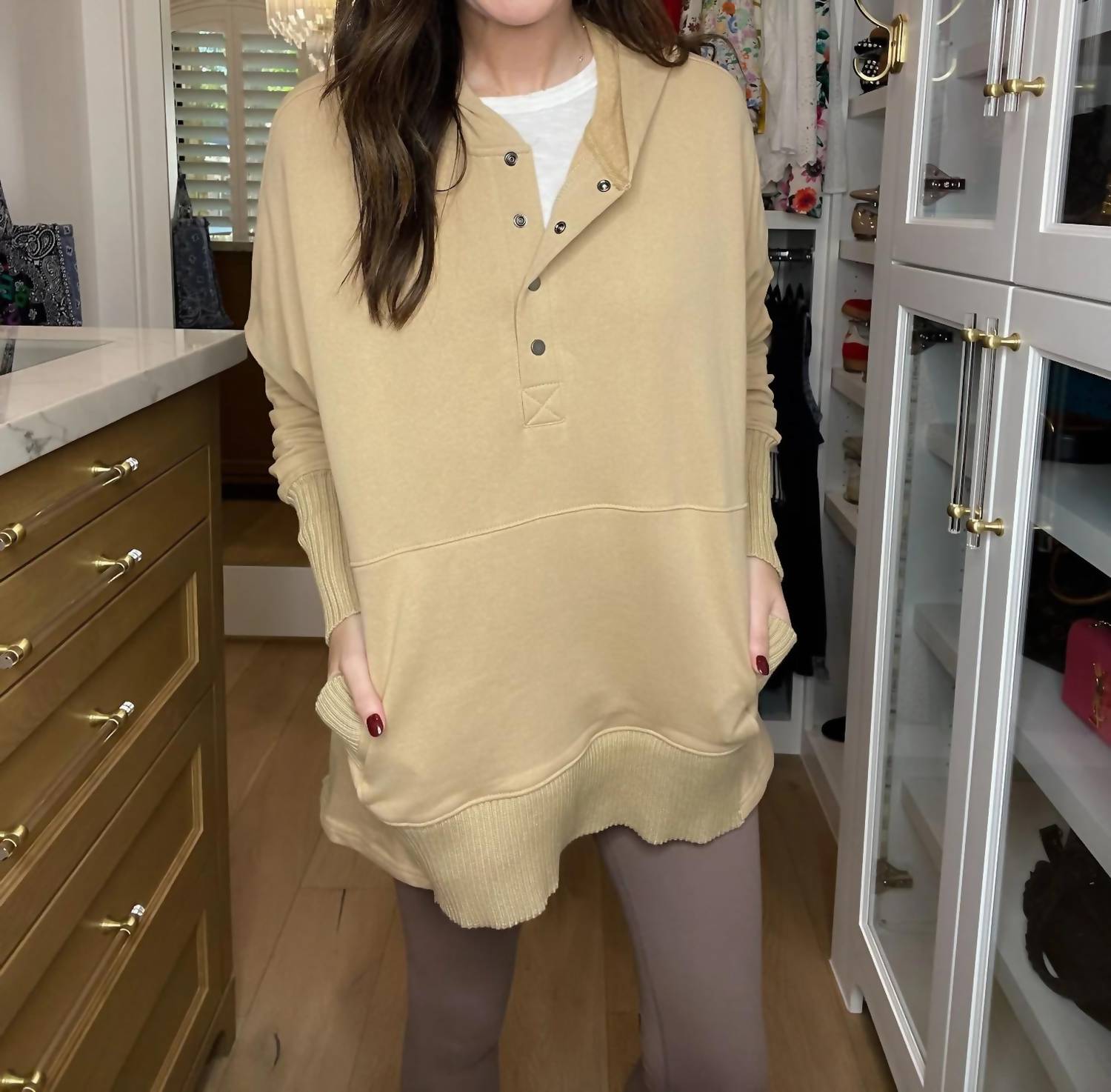 Bucketlist - Looking Forward Hooded Pullover