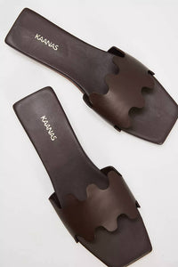 Kaanas - Women's Mallawi Wavy Square Toe Slide