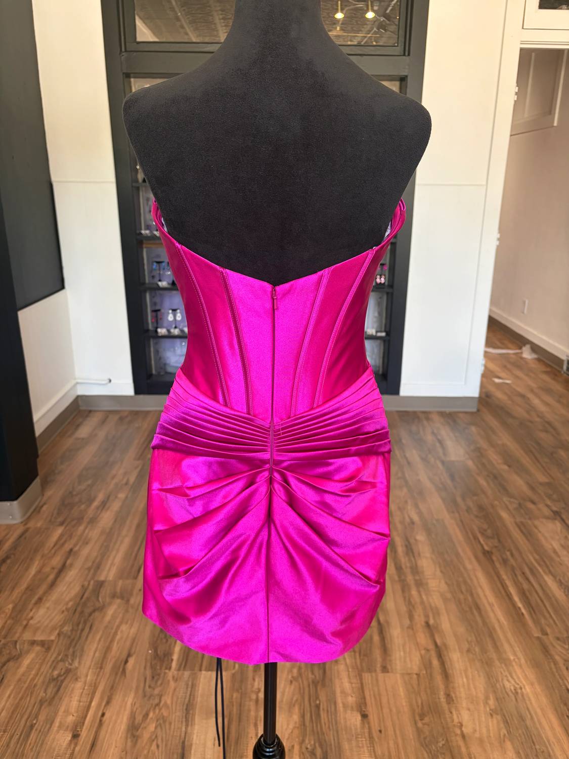 Sherri Hill - Women's Strapless Sweetheart Dress