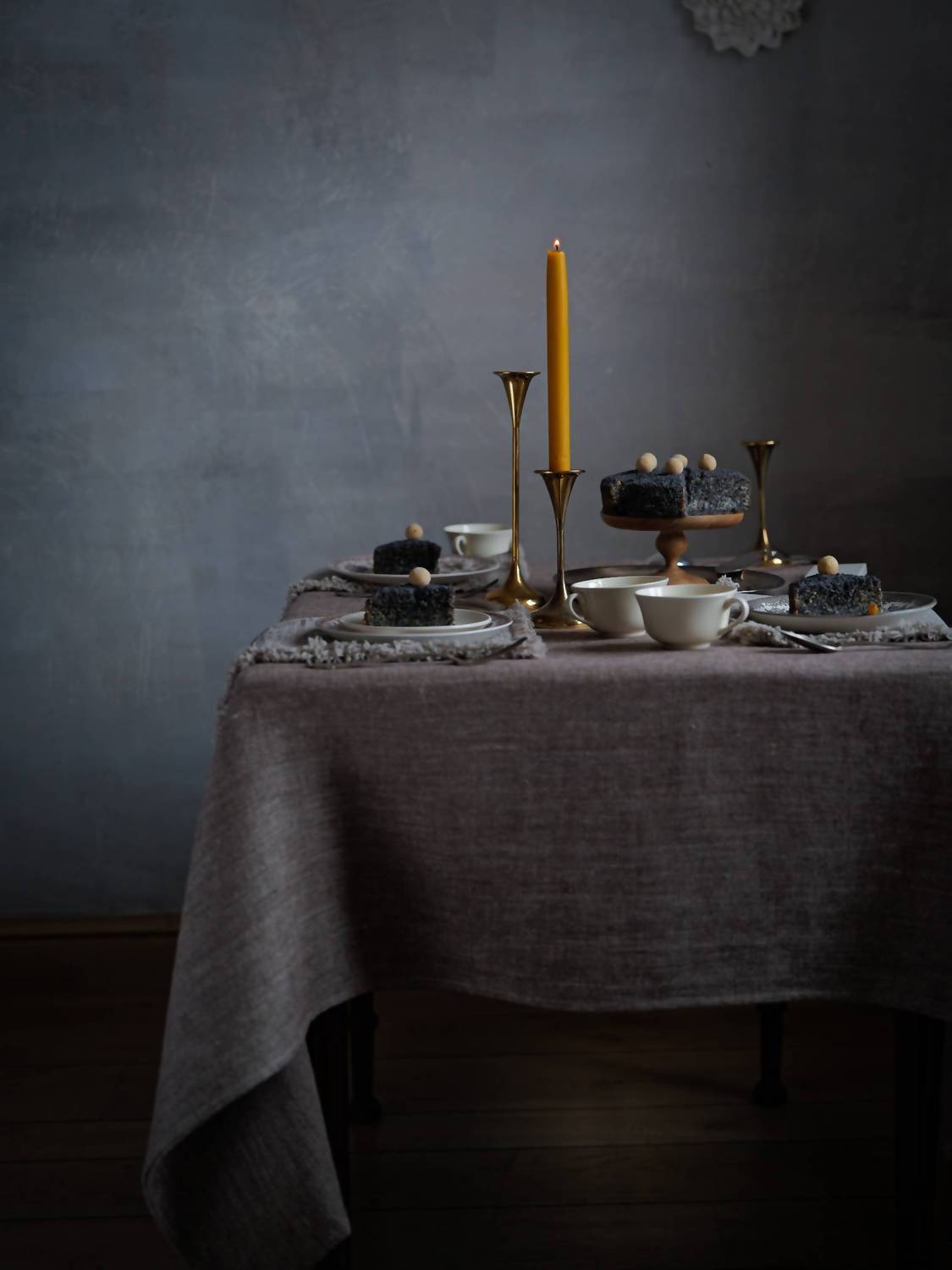 Linenme - Choco Chevron Linen Tablecloth