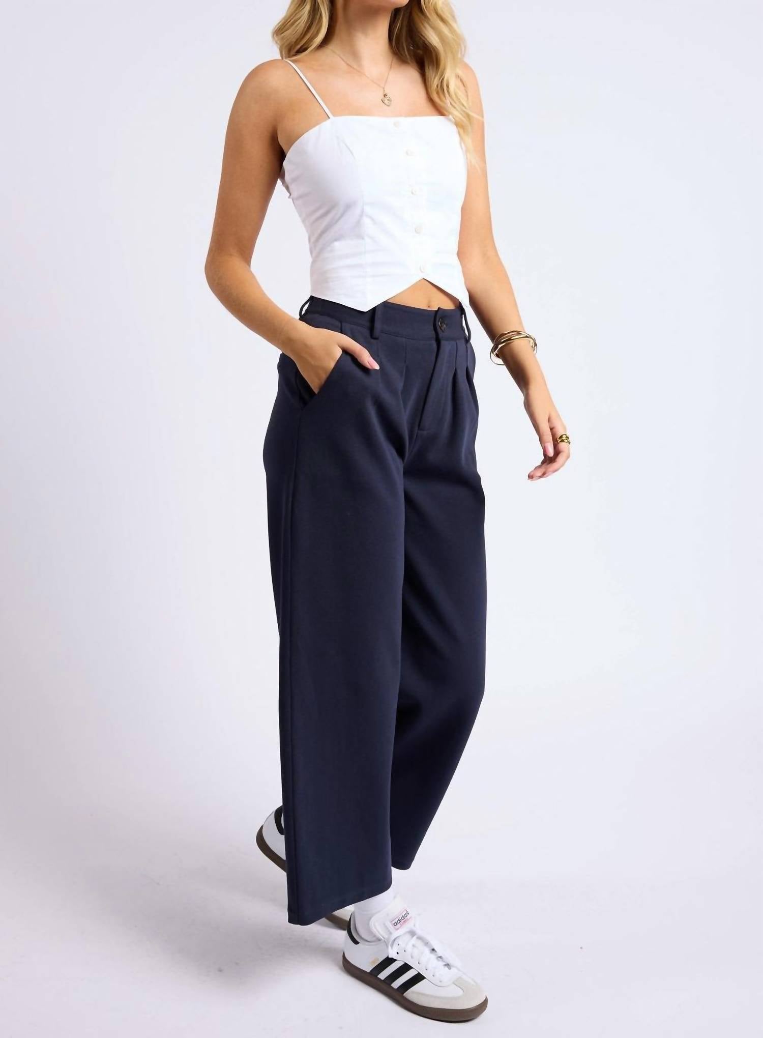 Sage The Label - Rowena Sleeveless Buttoned Fitted Crop Top