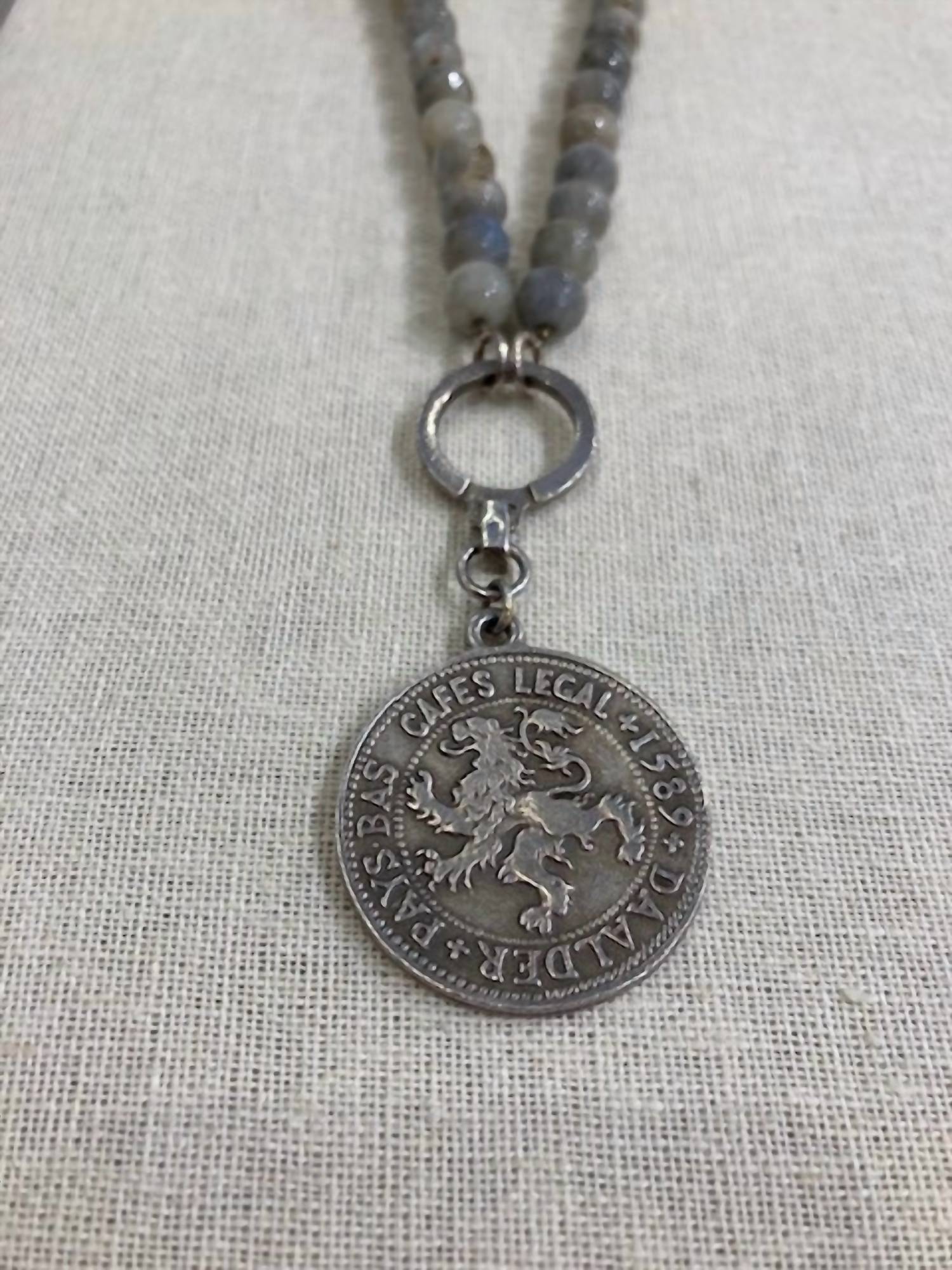 French Kande PRE LOVED Daalder William Medallion Chain in silver and labradorite - women's jewelry - detail view