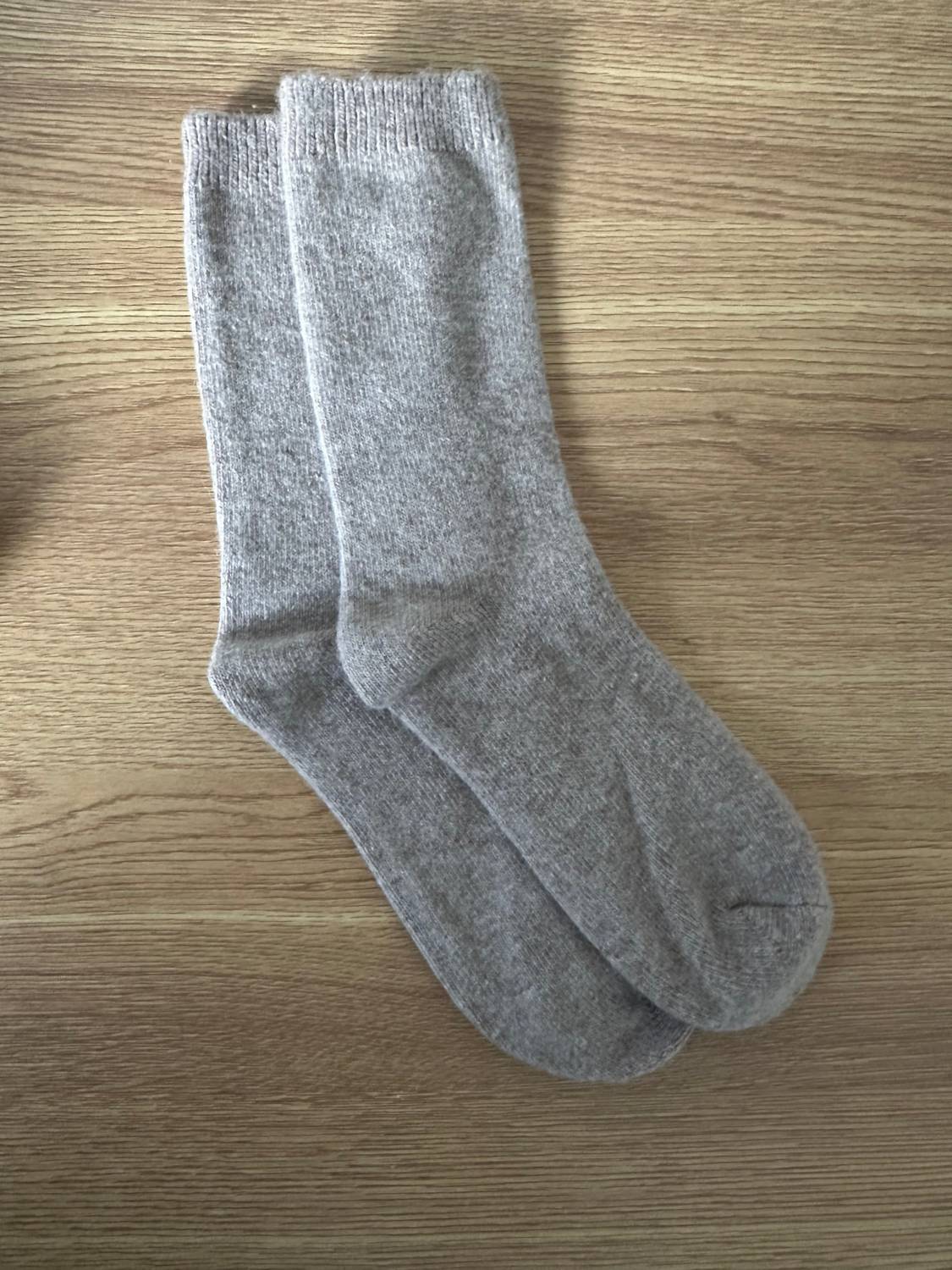 Elmntl - The Everyday Cashmere Socks