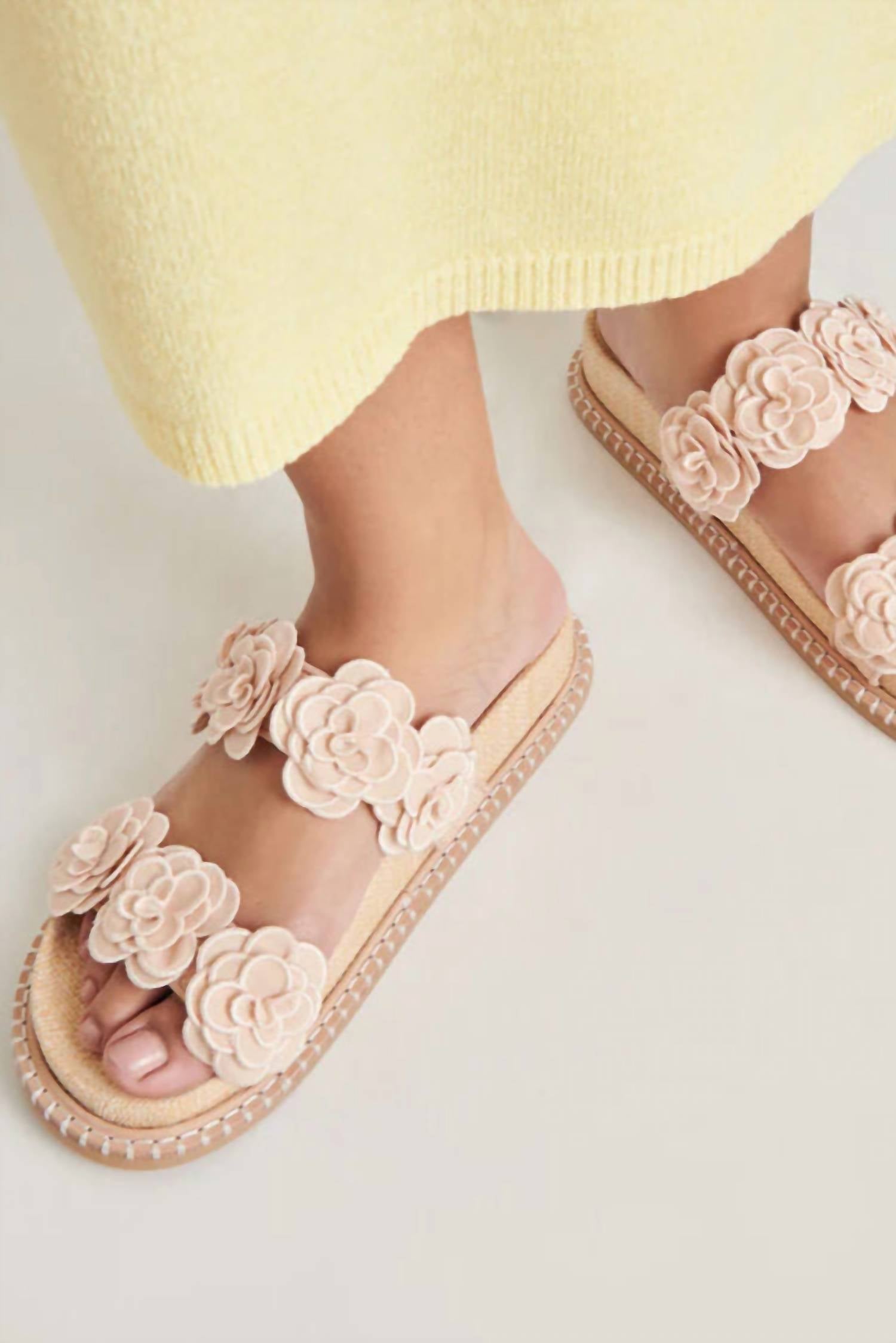 Dolce Vita - Women's Raffia Rose Sandal