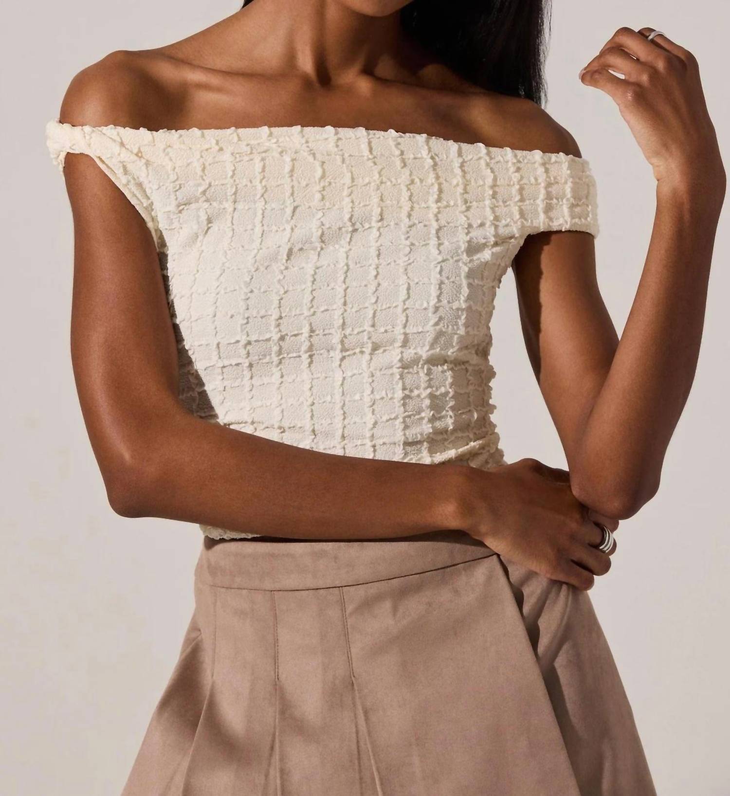 Astr - Lindy Off The Shoulder Top