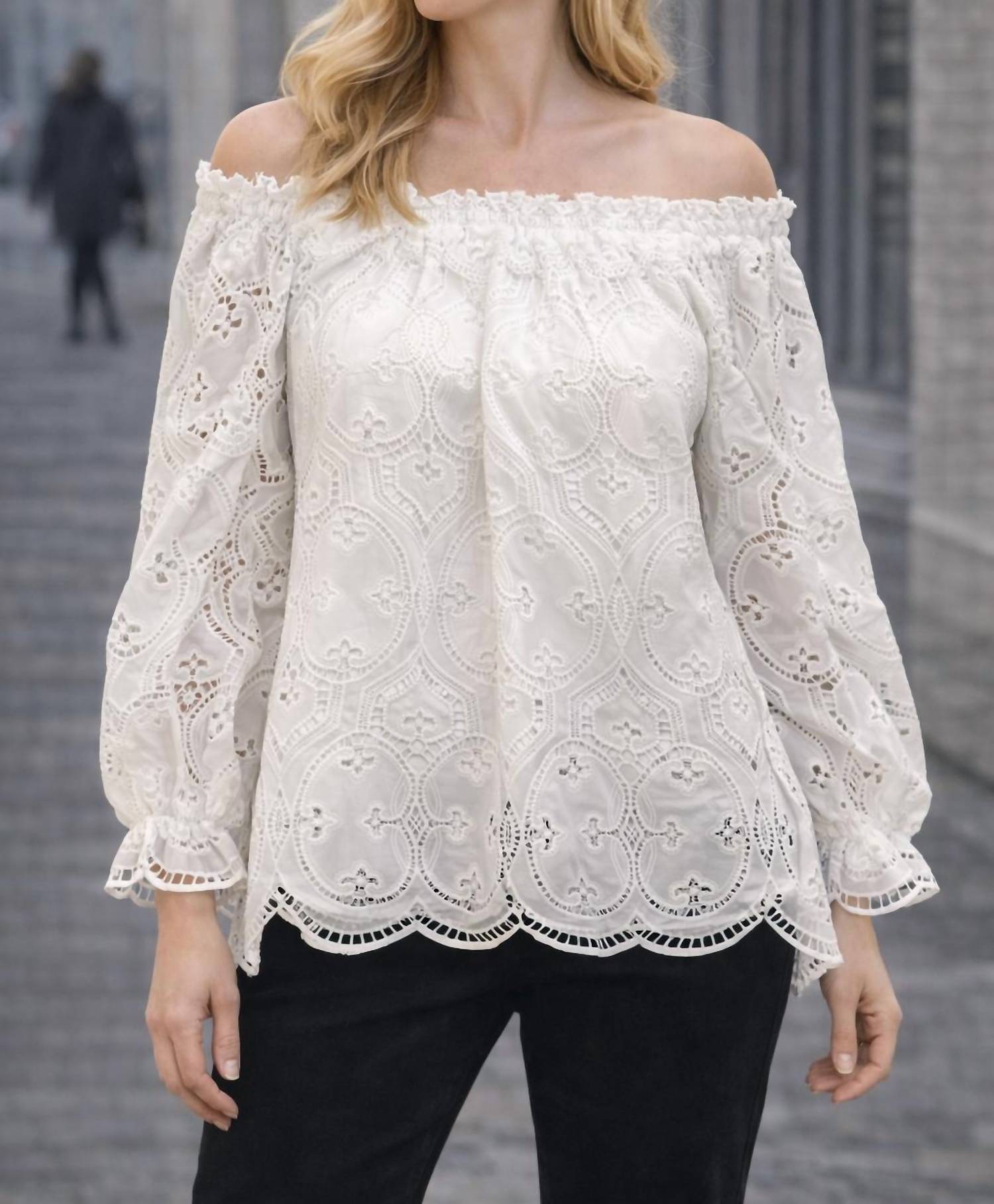 Azi - lace peasant blouse