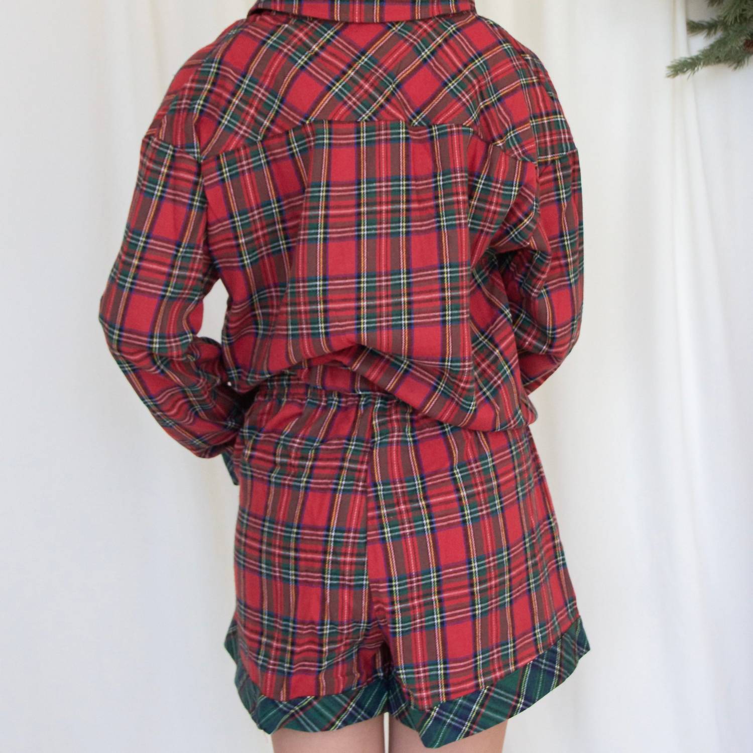 Anniewear - Christmas Spirit Pajama Set
