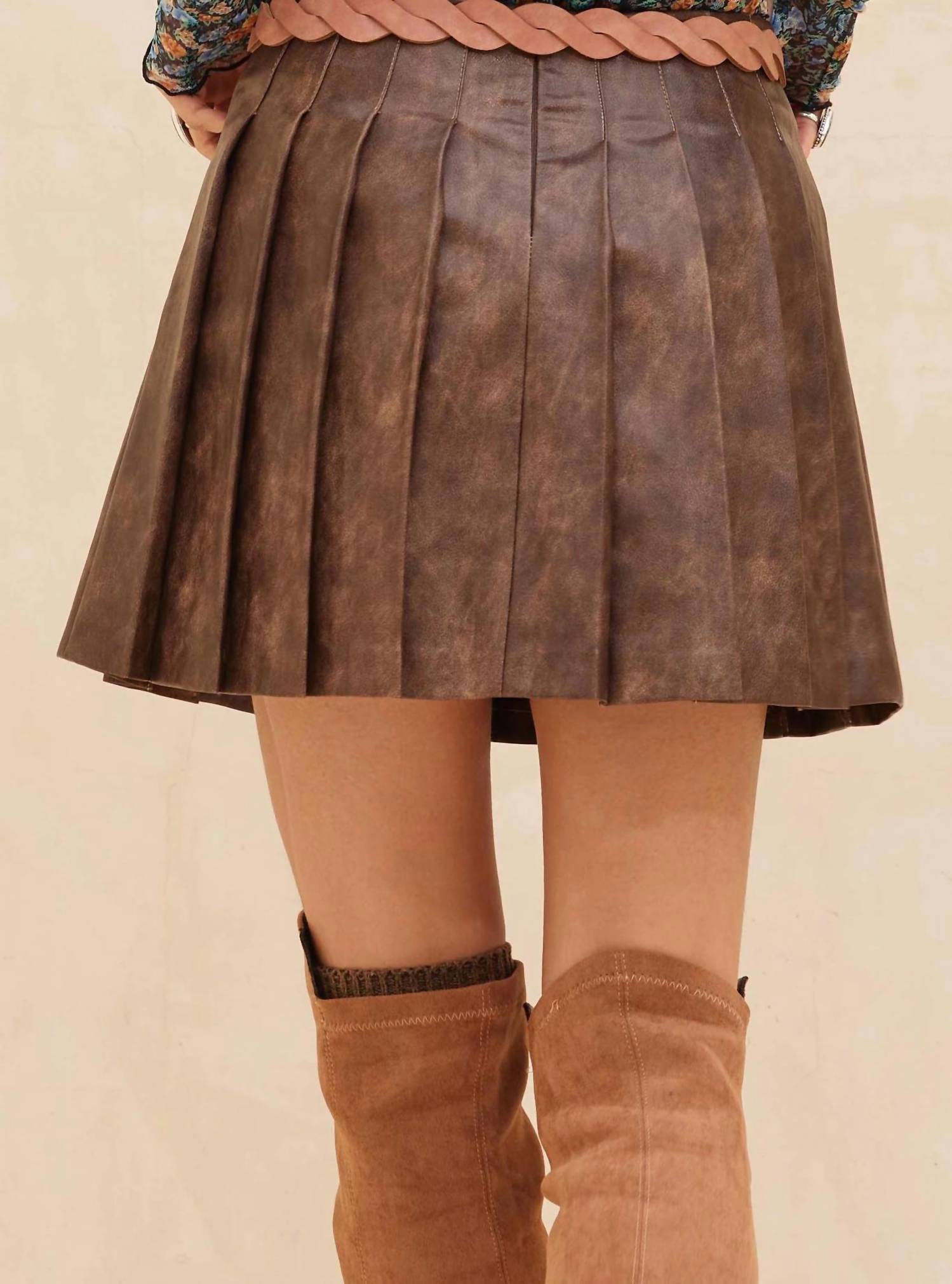Promesa - Faux Leather Pleated Mini Skirt