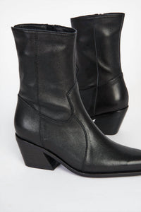 Intentionally Blank - Women's Mattie Heeled Boot