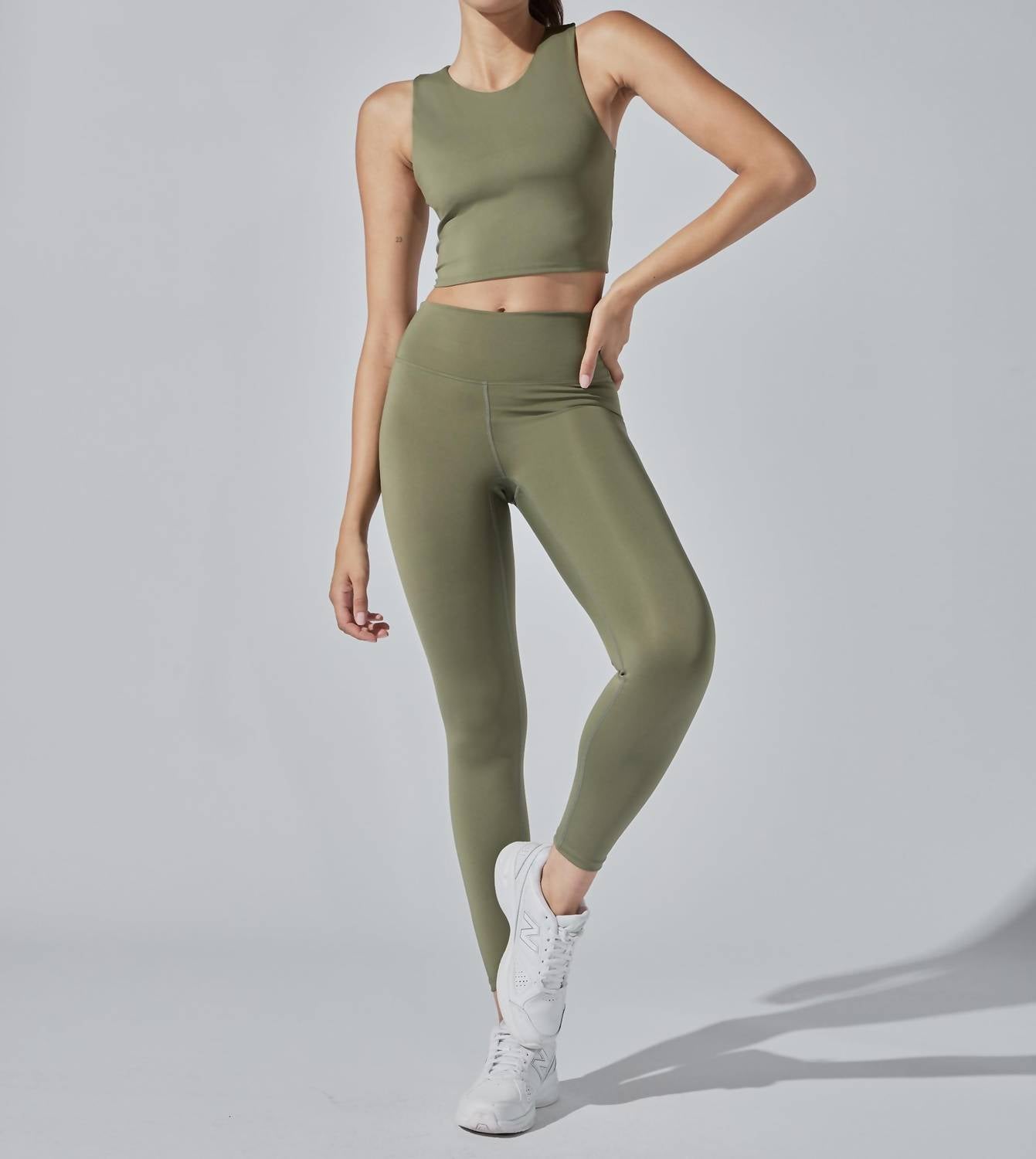 HEROINE SPORT High Performance Vital Tank in army - women's tank top