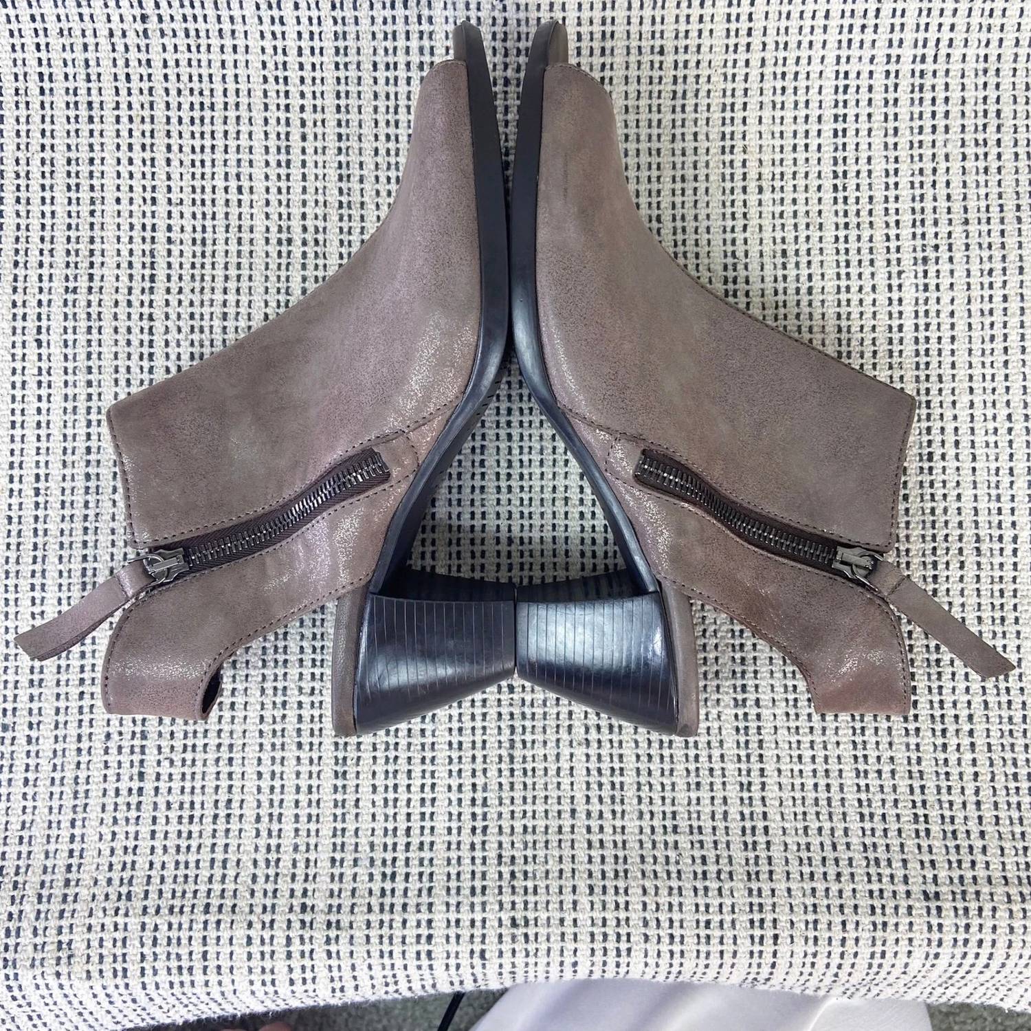 Munro - Women's Nakita Peep Toe Bootie