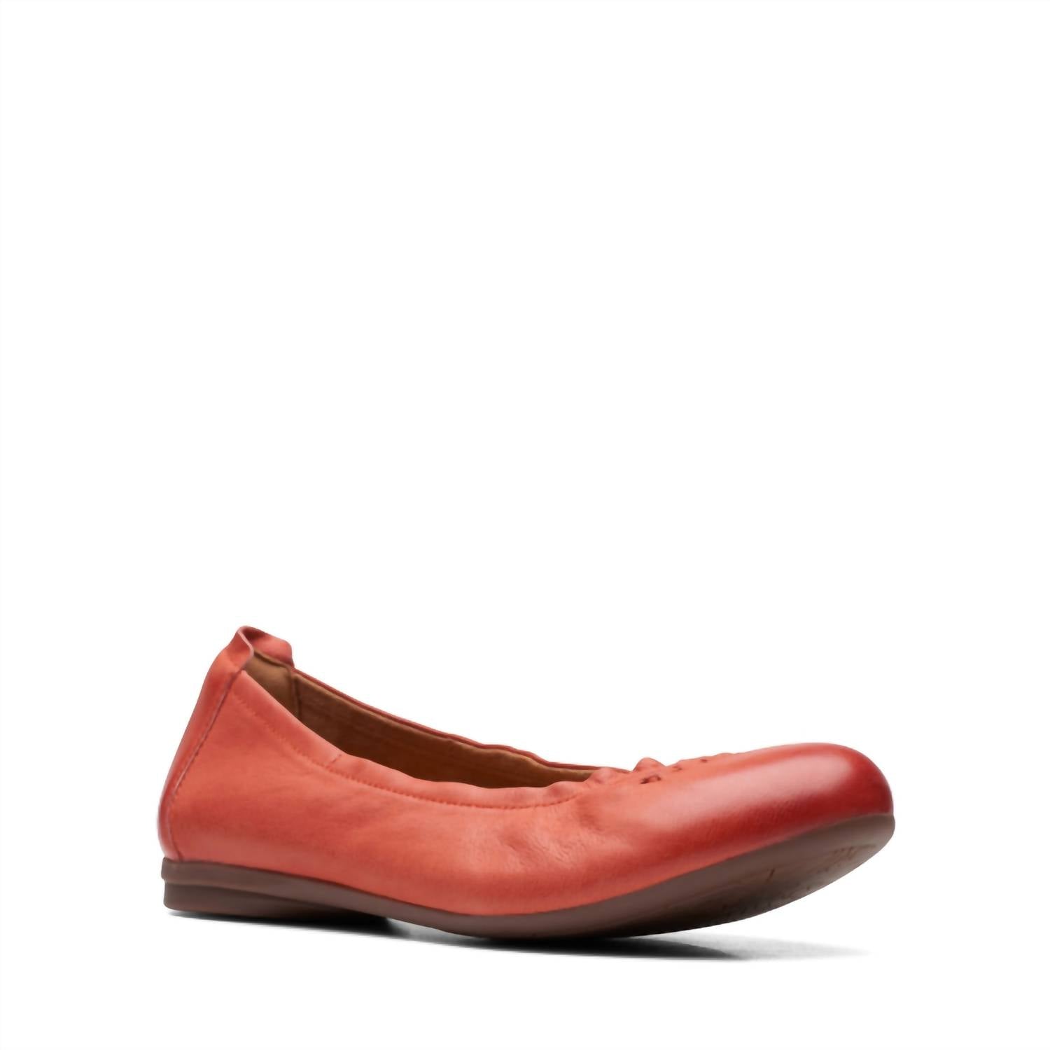 Clarks - Women's Rena Hop Flats