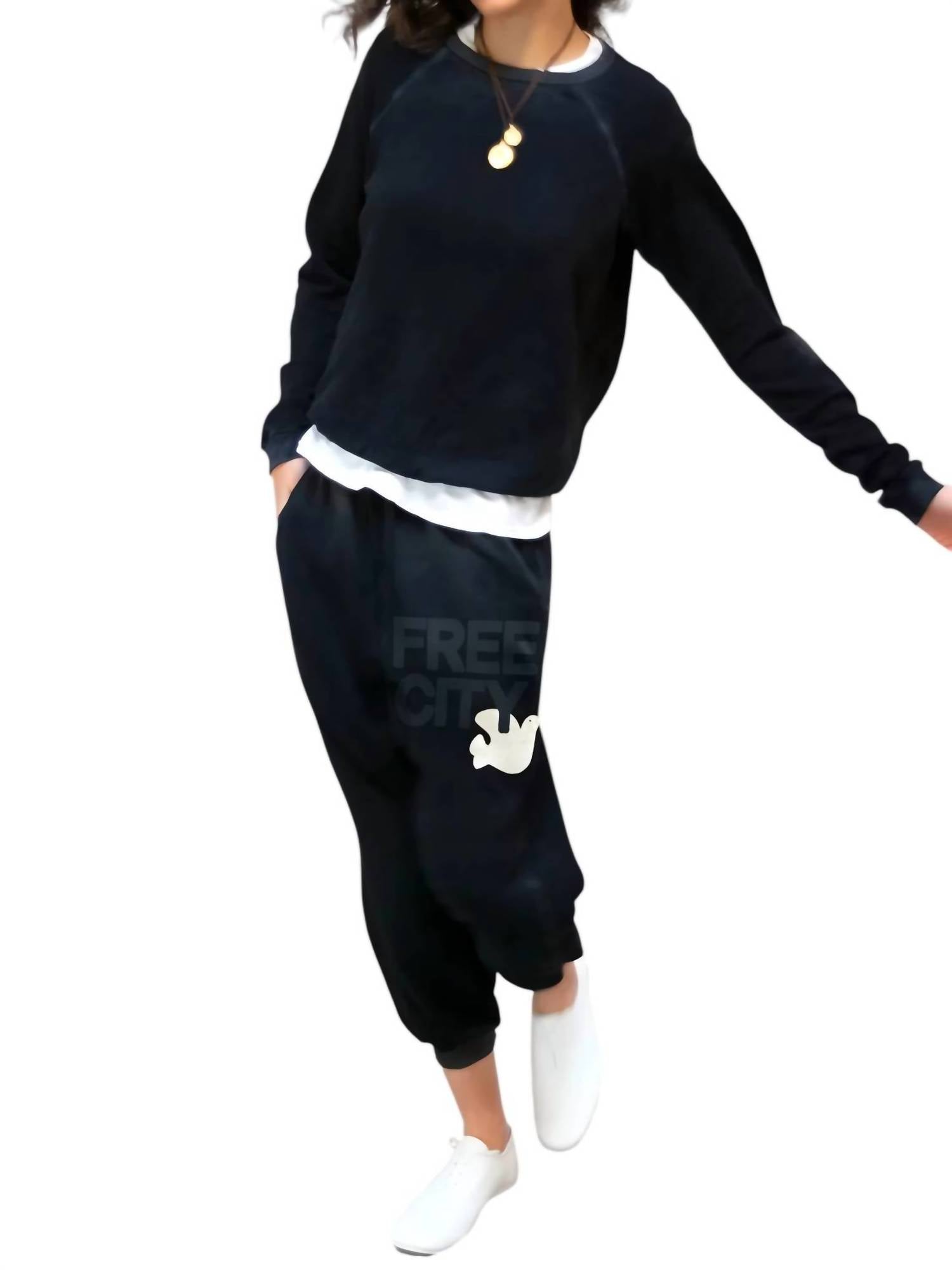 Freecity - Unisex Lucky Rabbit Sweatshirt