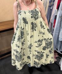 Oli & Hali - Tied in Style Dress