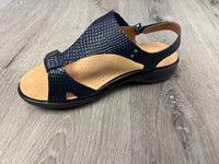 Revere - Women's Santa Cruz Sandal