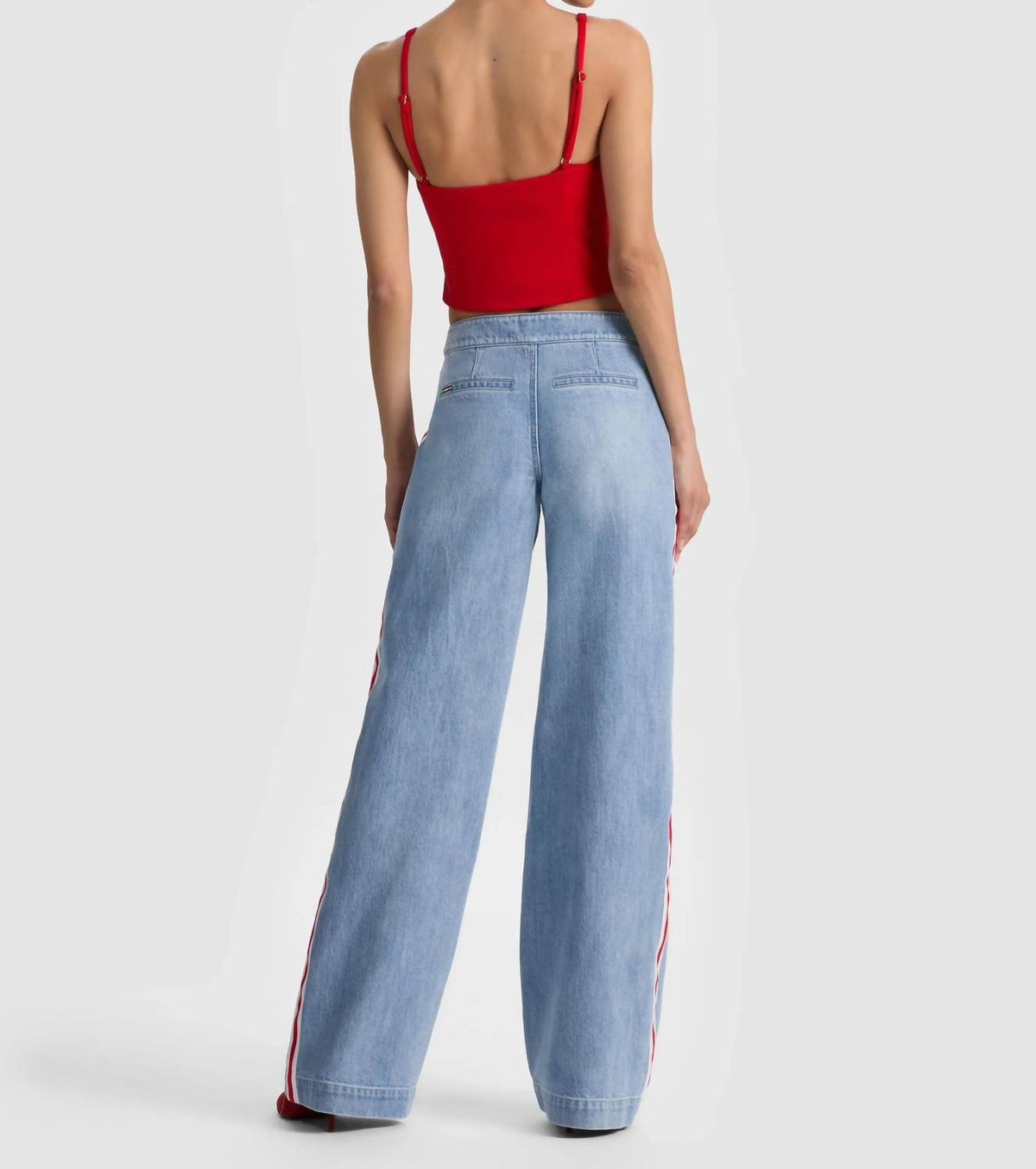 Alice + Olivia - Women's Kelcey Button Front Top