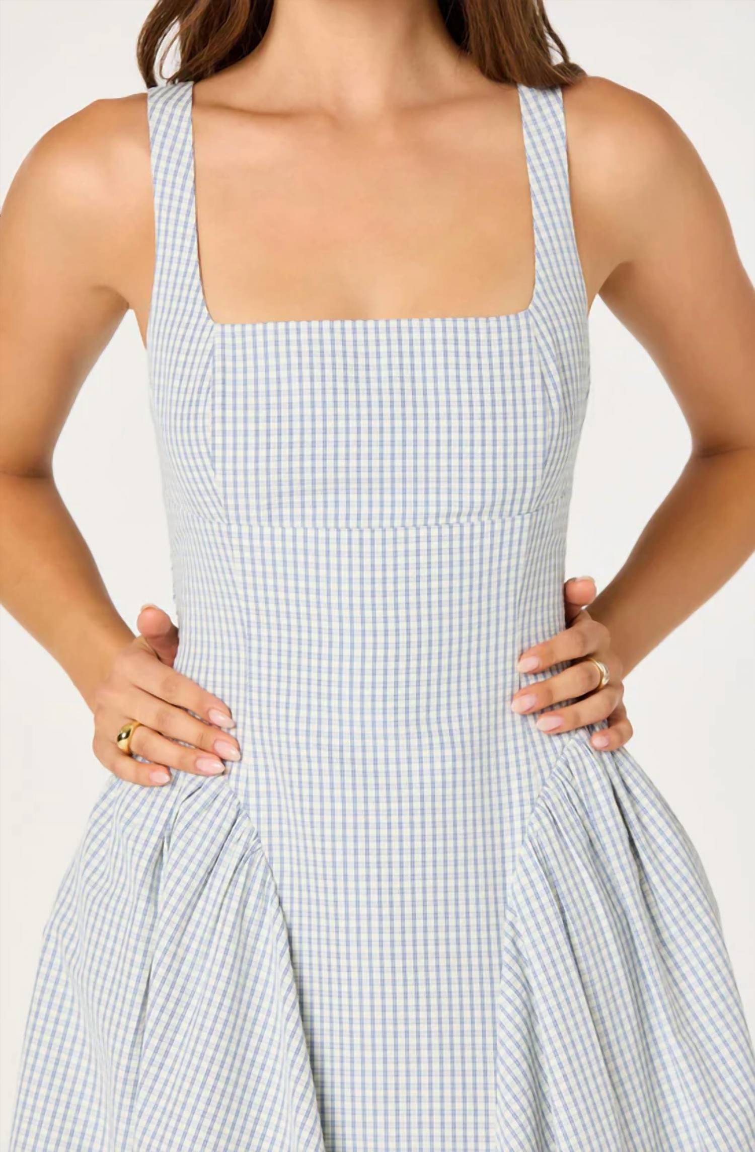 Astr - Vinya Bow-back Midi Dress