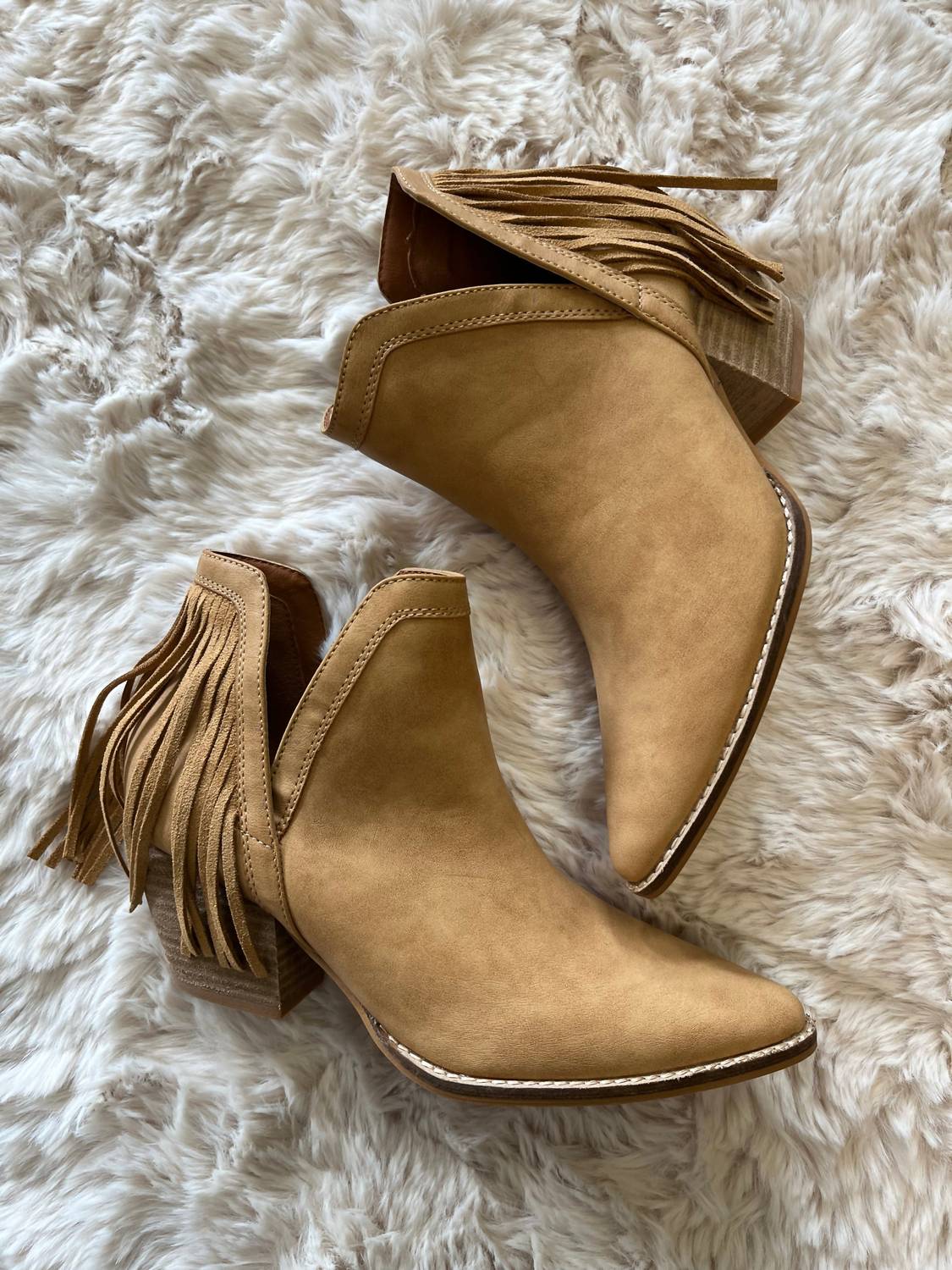 Beast Fashion - Women's Fringe Booties
