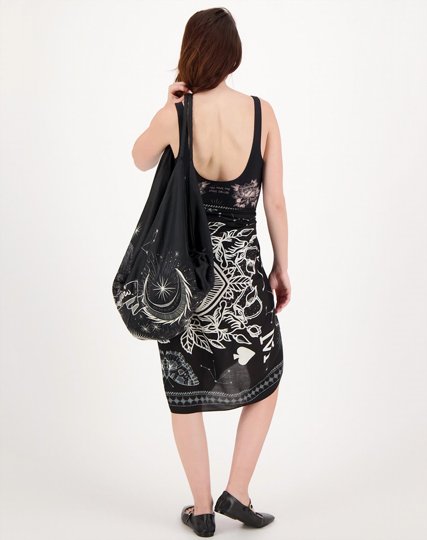 Me369 - Women's River Scarf