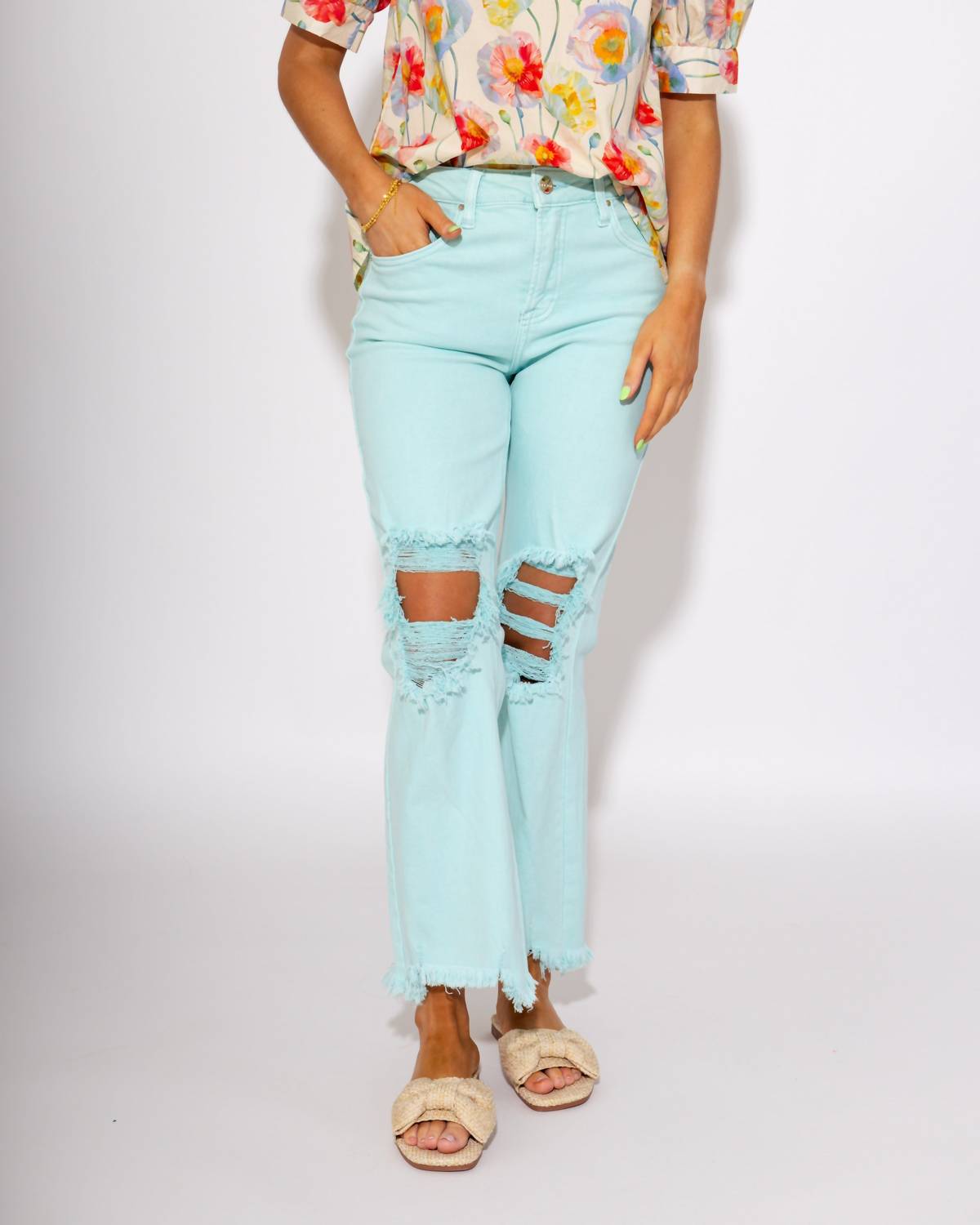 Risen - Distressed Straight Jeans