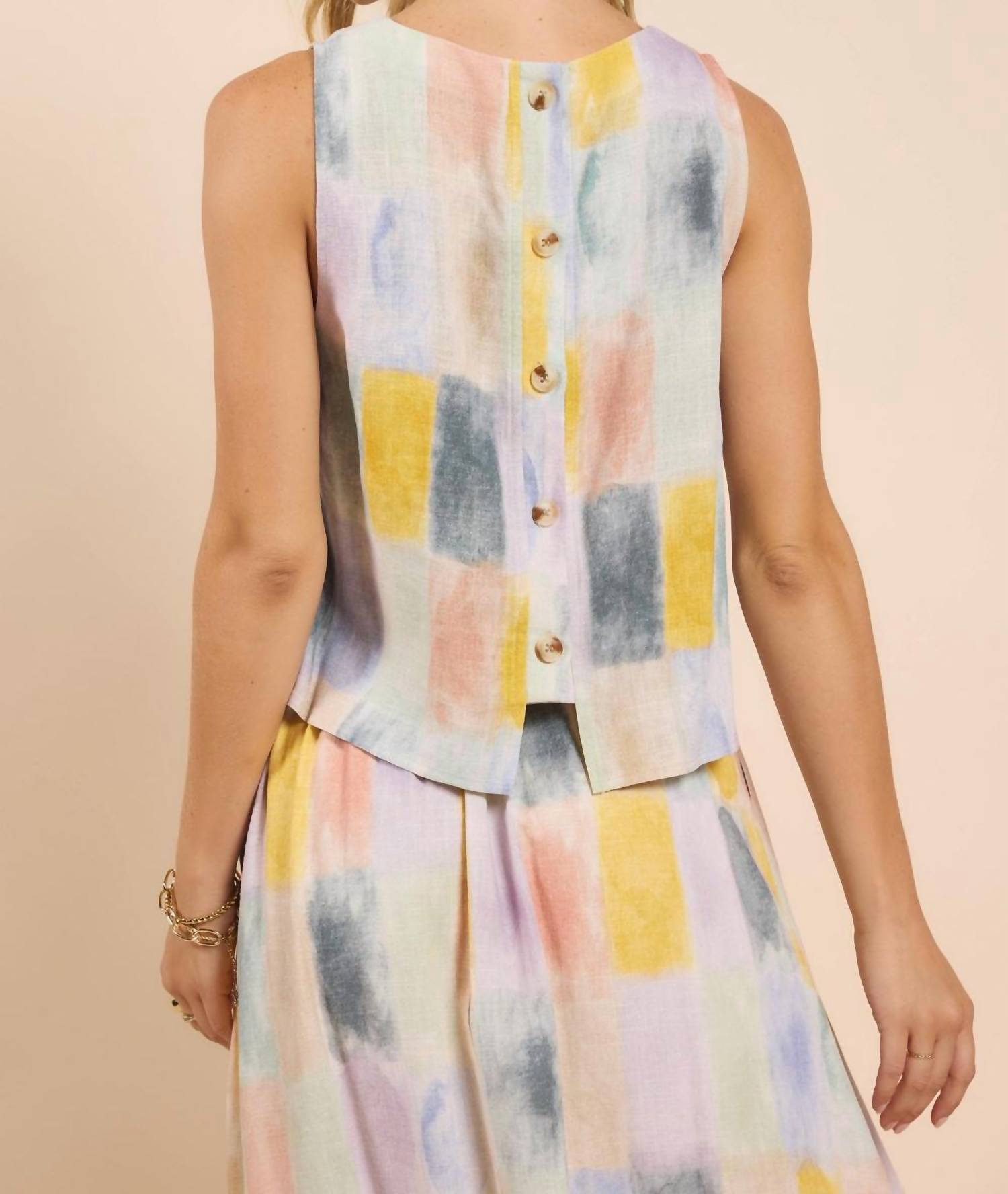 Sadie & Sage - Petrichor Sleeveless Top With Back Button Placket
