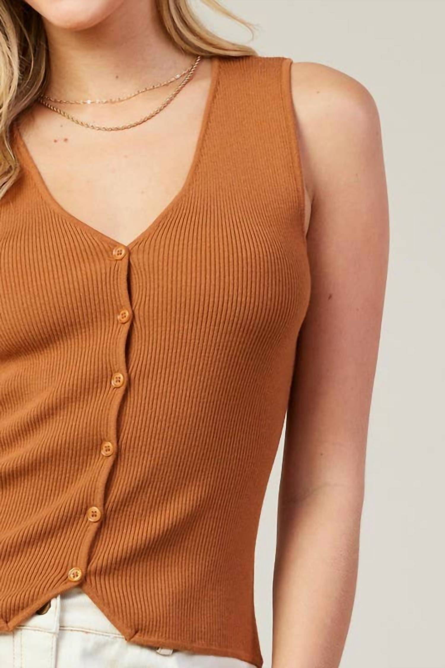 Skies Are Blue - Sleeveless Ribbed Button-down Top