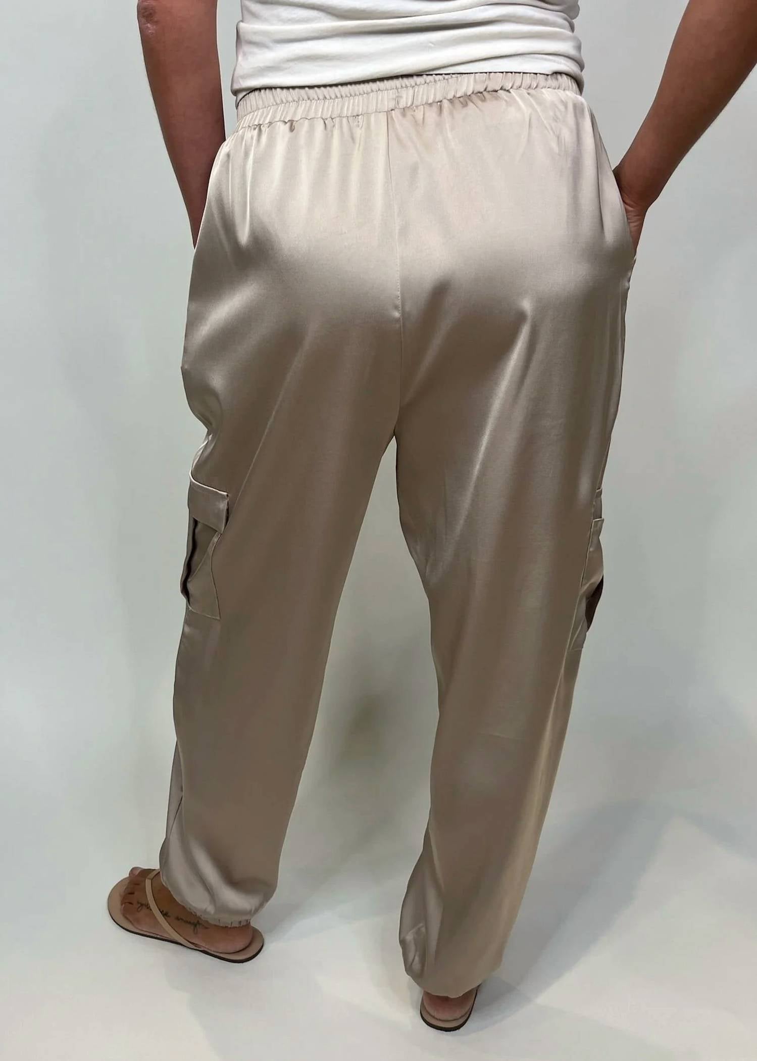 Kld. Signature - Satin Cargo Joggers