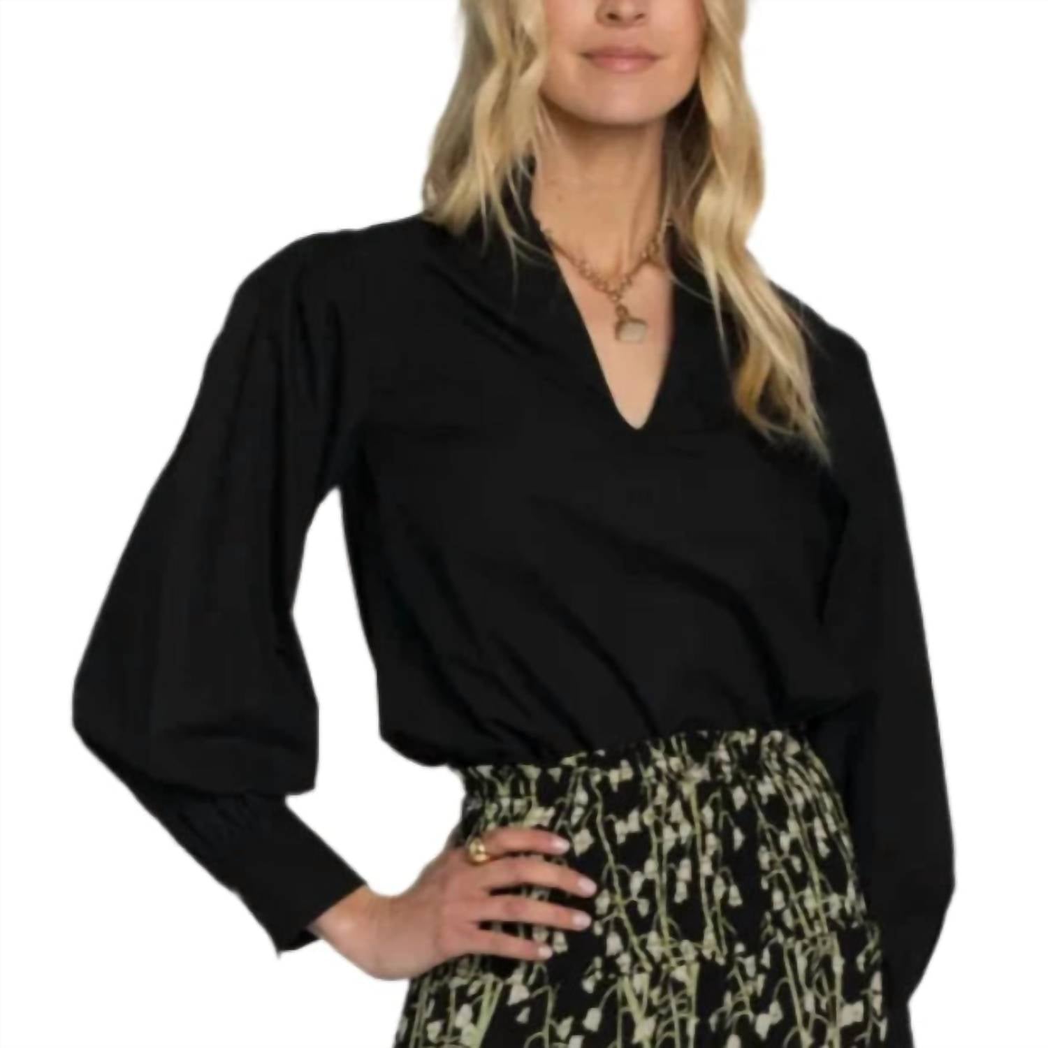 Elizabeth James The Label Chloe Top in black - women's blouse