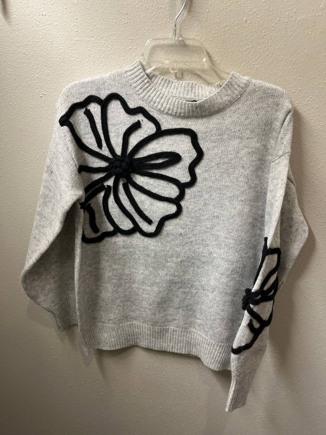 Lady Liberty Fashion - Women's Floral Sweater