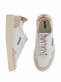 Autry - Women's Medalist Low Platform Sneakers