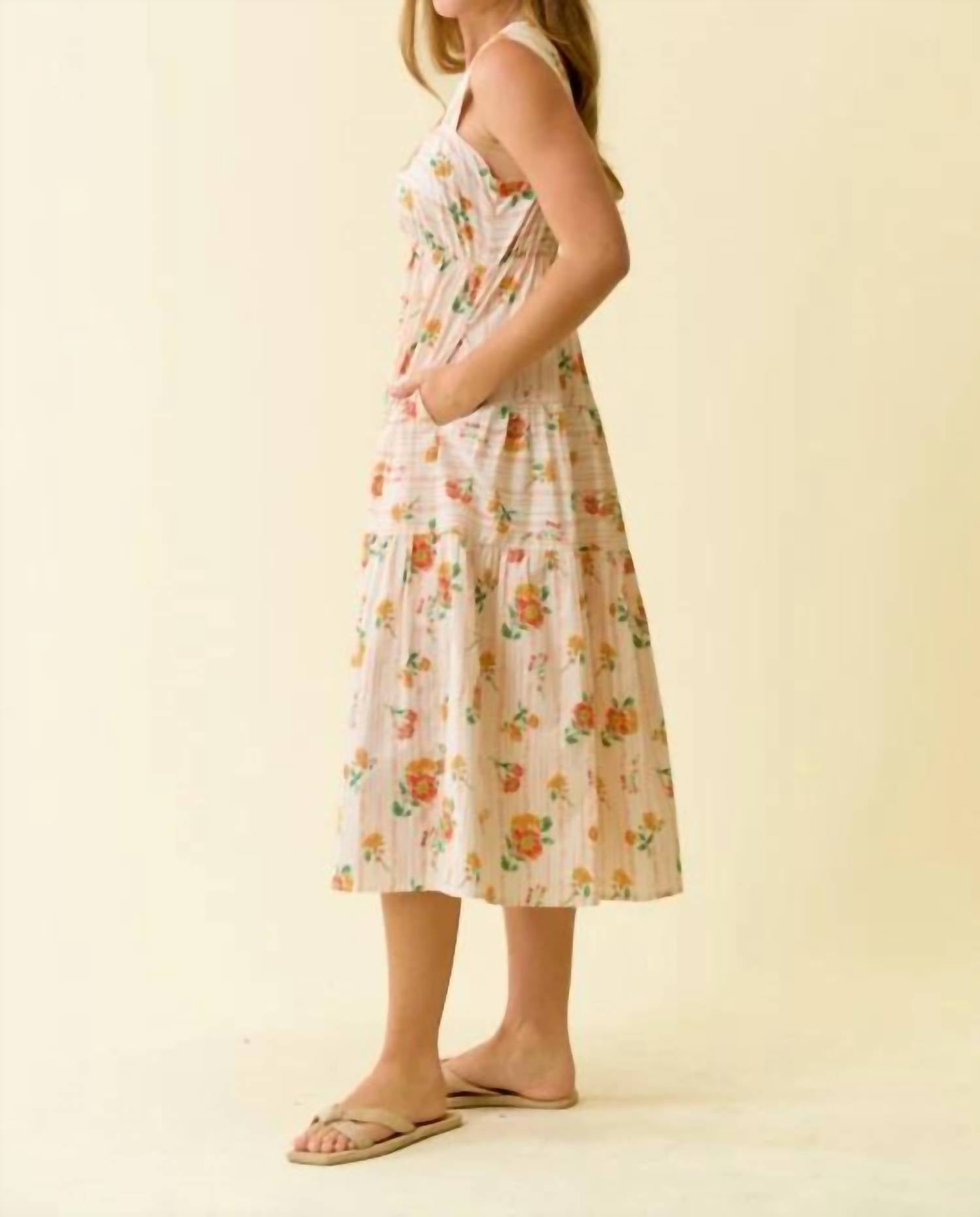 Doe And Rae - Floral Print Smocked Tiered Midi Dress
