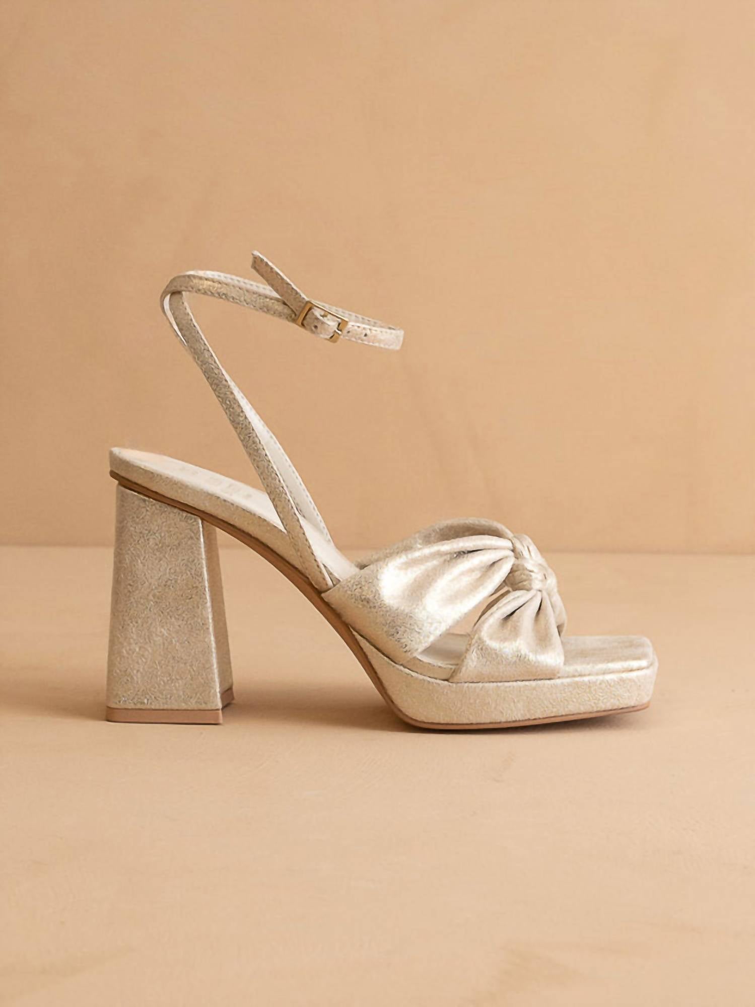 Oasis Society - Women's Zoey Platform Heels