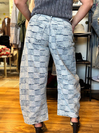 Ee:Some - Mariana Barrel Leg Jeans